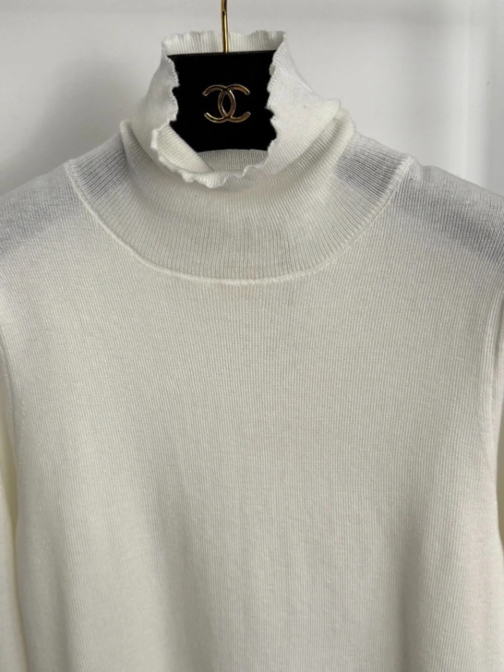 Schiaparelli Stretch Turtleneck - Picture 7 of 7